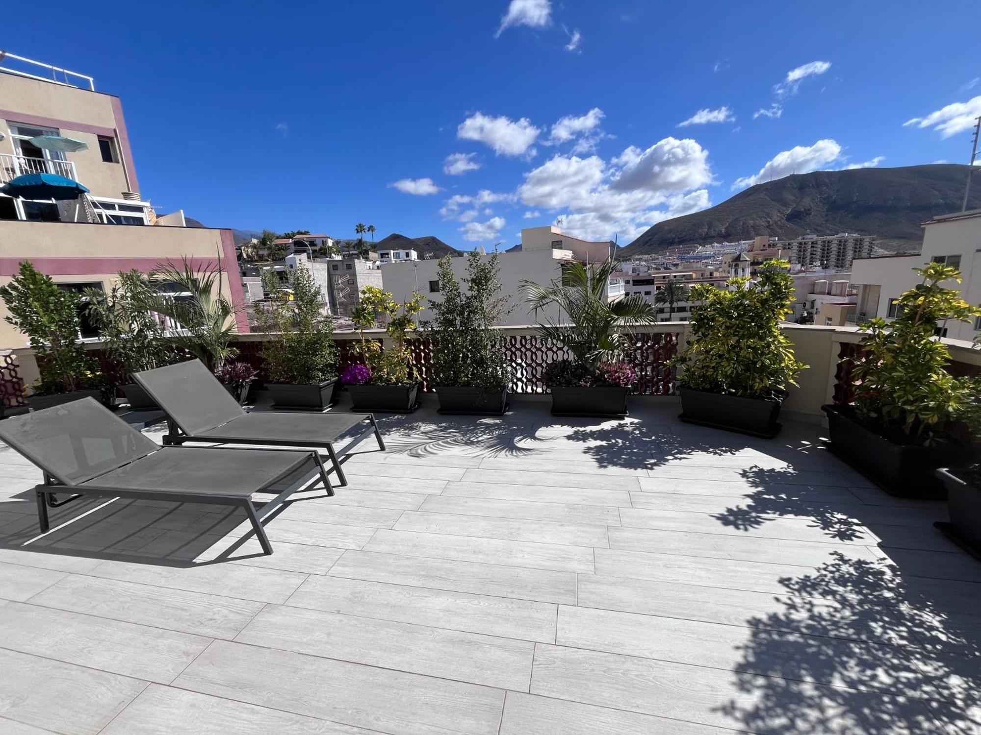 Apartament The White Heart House - Attic Sea View Los Cristianos  Zewnętrze zdjęcie