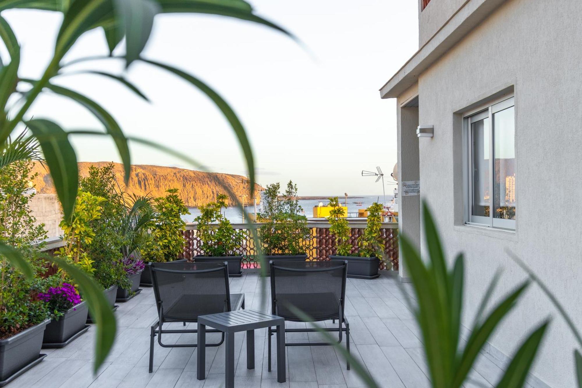 Apartament The White Heart House - Attic Sea View Los Cristianos  Zewnętrze zdjęcie